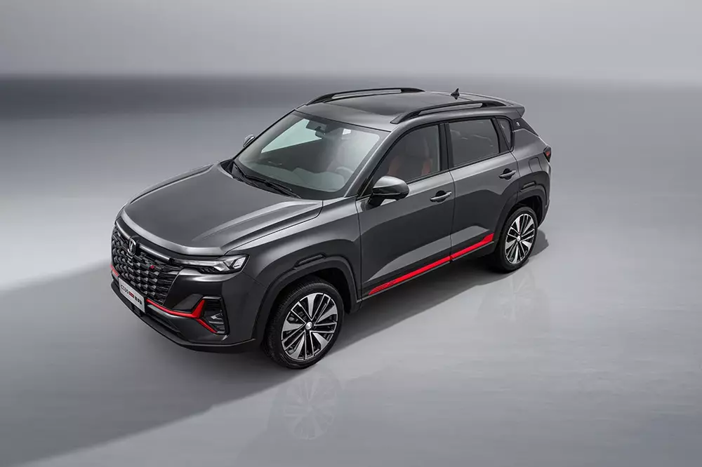 Changan CS35 Plus цена в Санкт-Петербурге